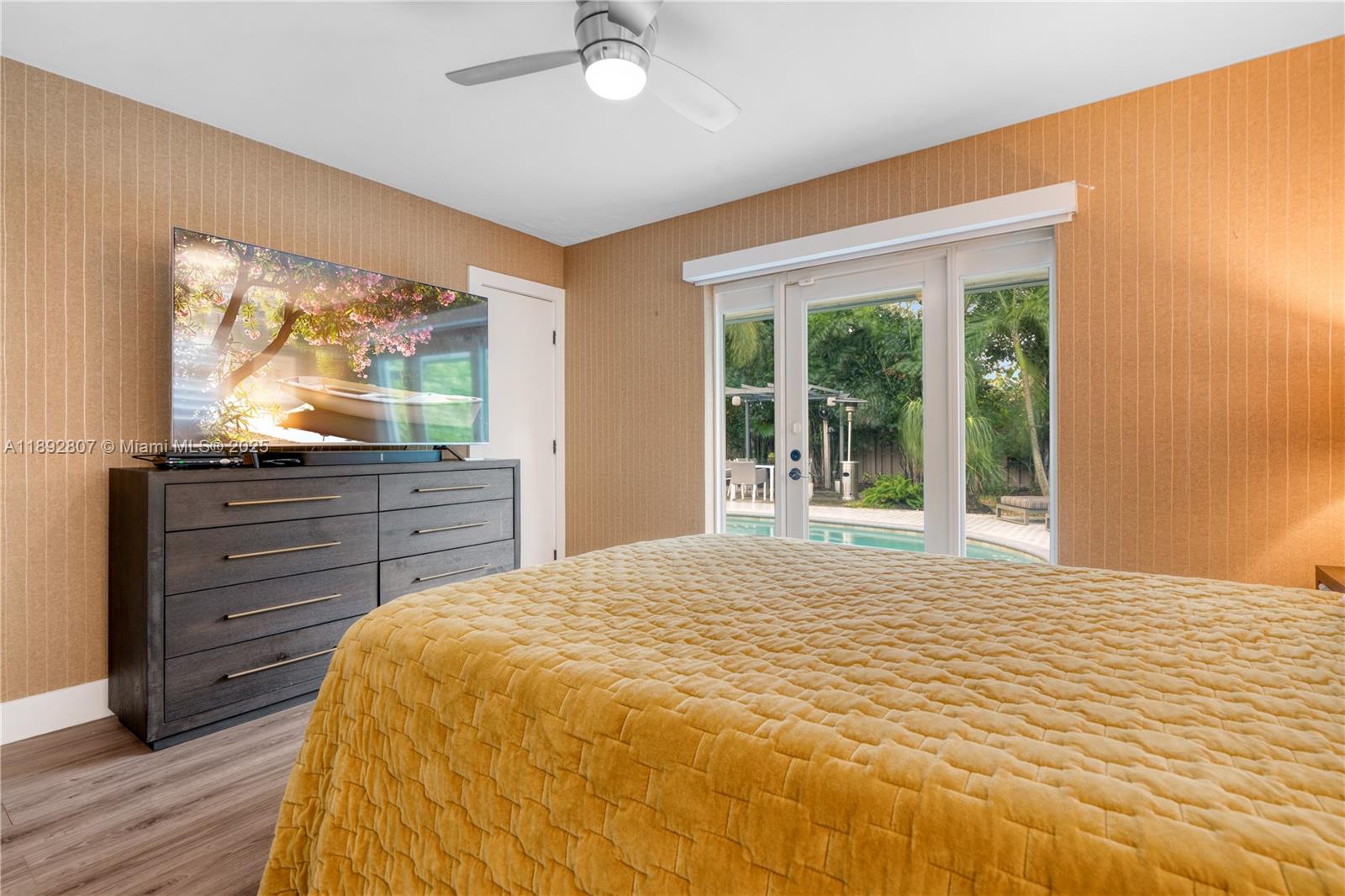 IMPERIAL POINT 3RD SEC - Residential Lease