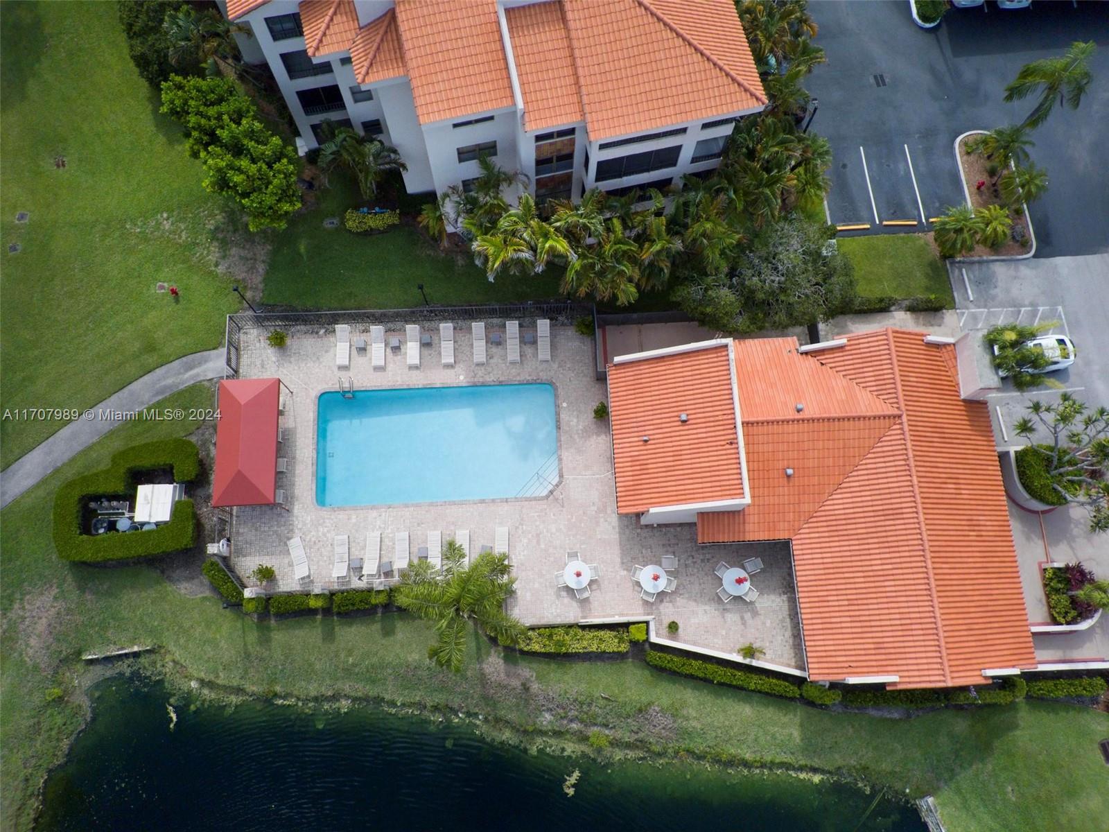 LAKES AT LA PAZ CONDO - Residential Lease