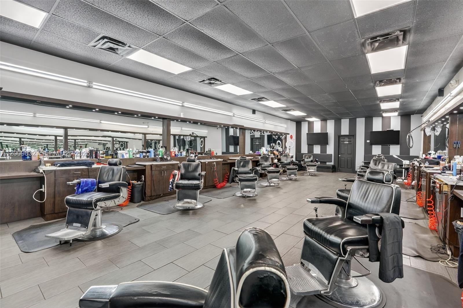 Established Barbershop for Sale – Prime Kendall Location