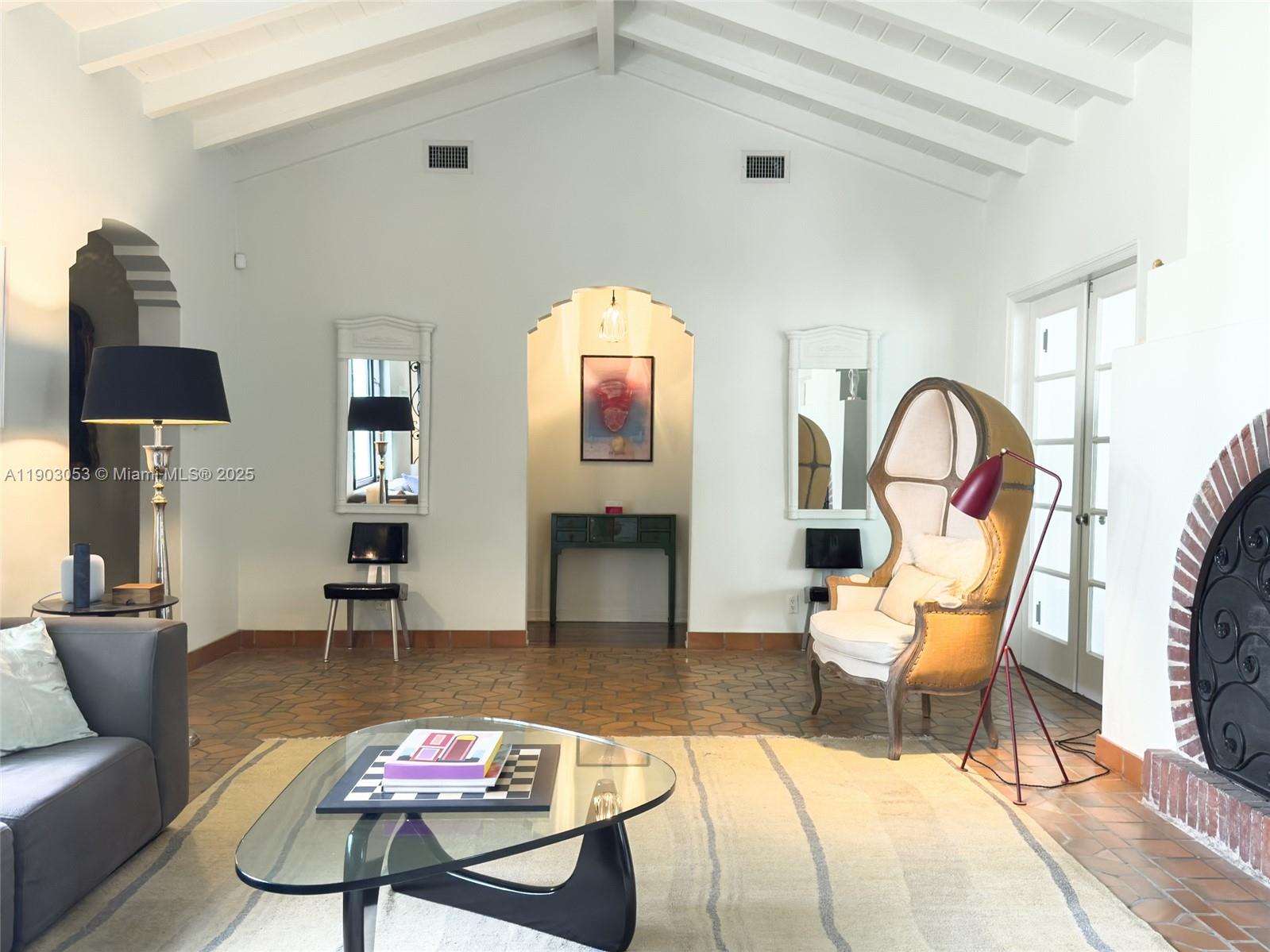 BELLE MEADE OF MIA SEC 1 - Residential