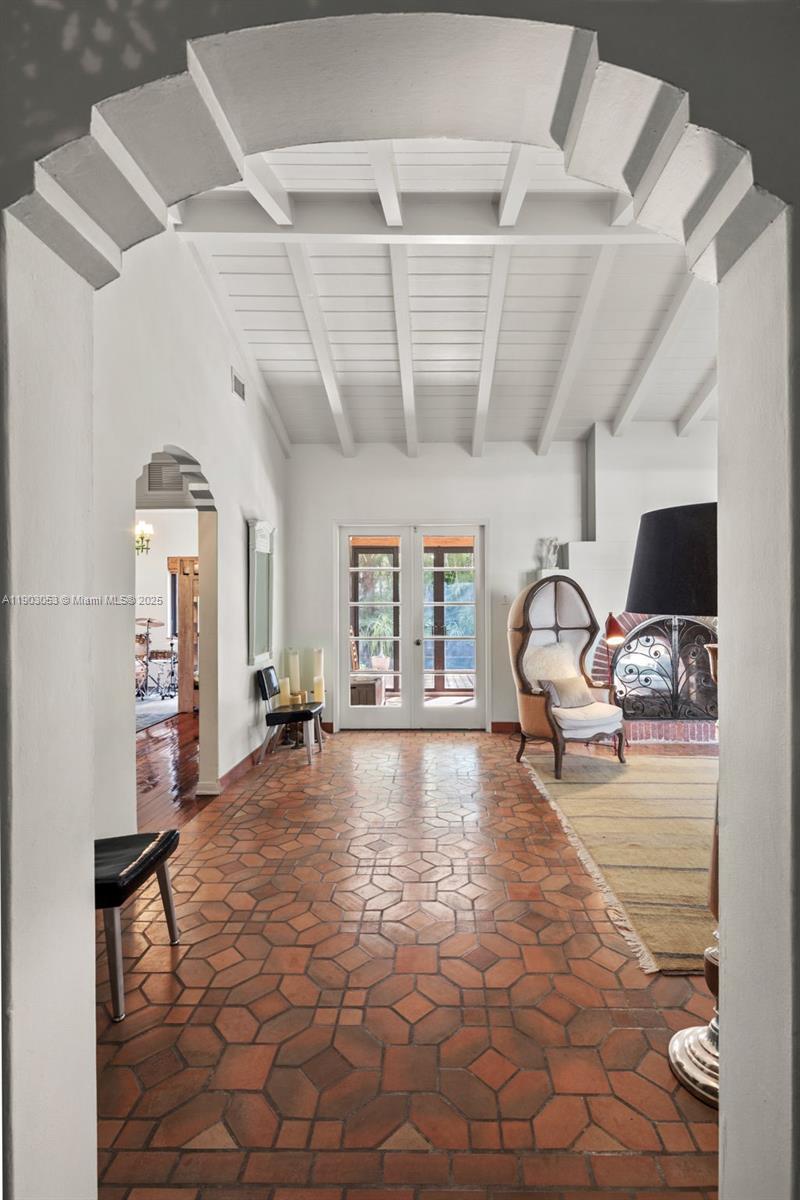 BELLE MEADE OF MIA SEC 1 - Residential