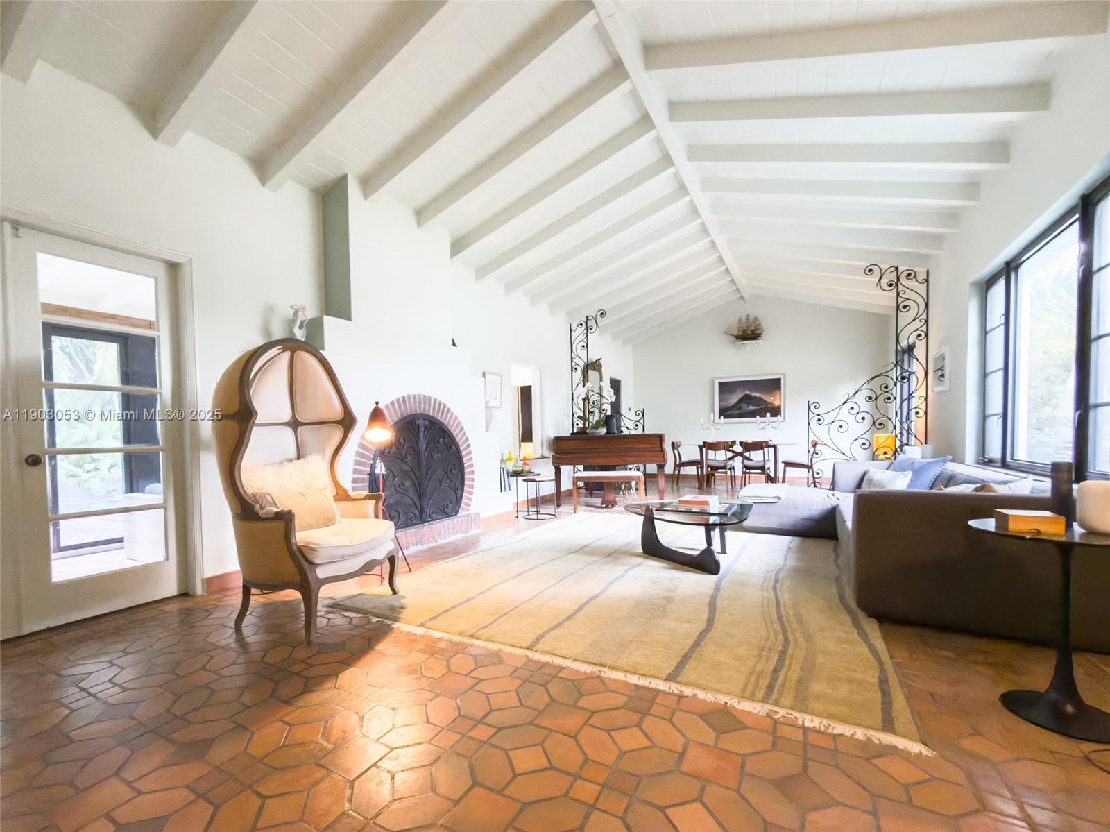 BELLE MEADE OF MIA SEC 1 - Residential