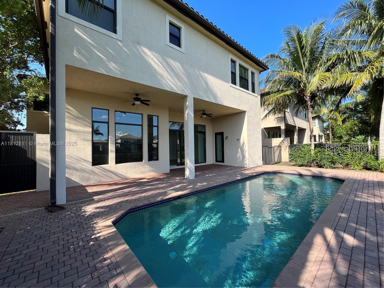 BRIDGES PL 7 - Residential