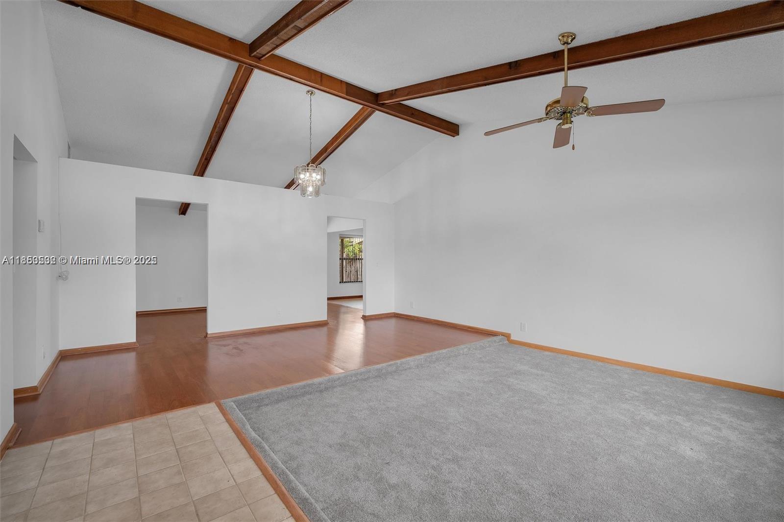 372 NW 35th Pl