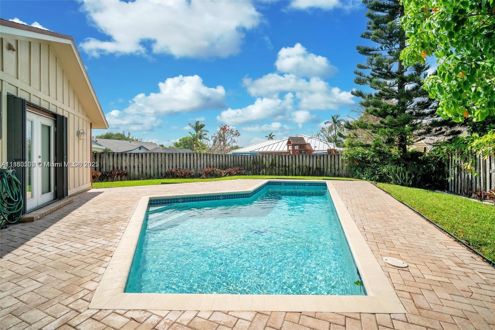 CEDAR RIDGE - Residential