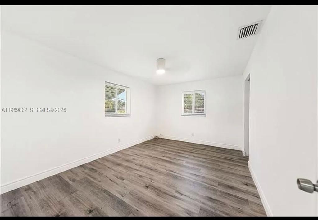 PLAYLAND ISLES - Residential Lease