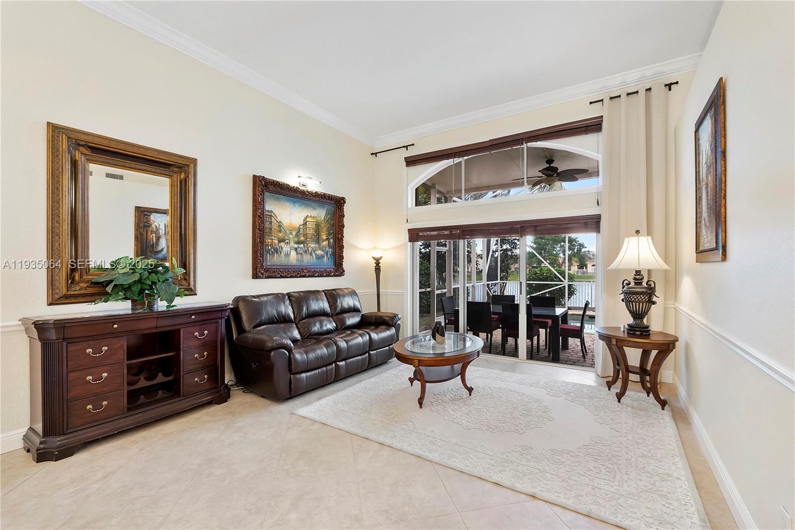 COCO LAKES - Residential