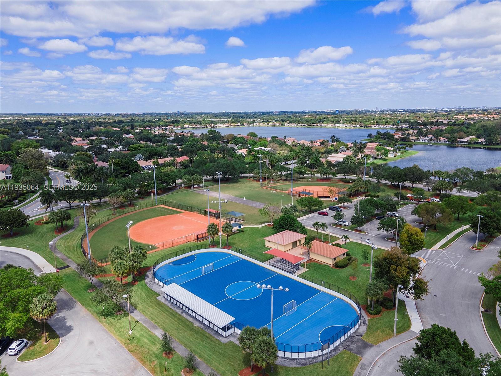 COCO LAKES - Residential