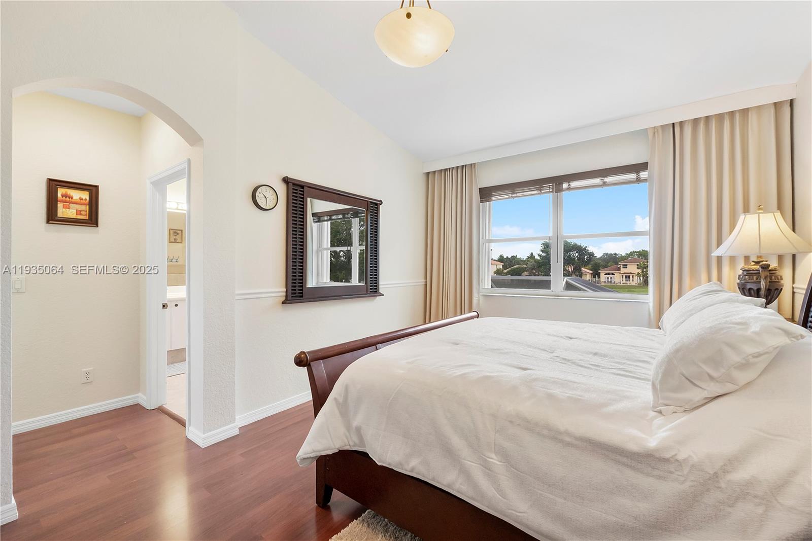 COCO LAKES - Residential