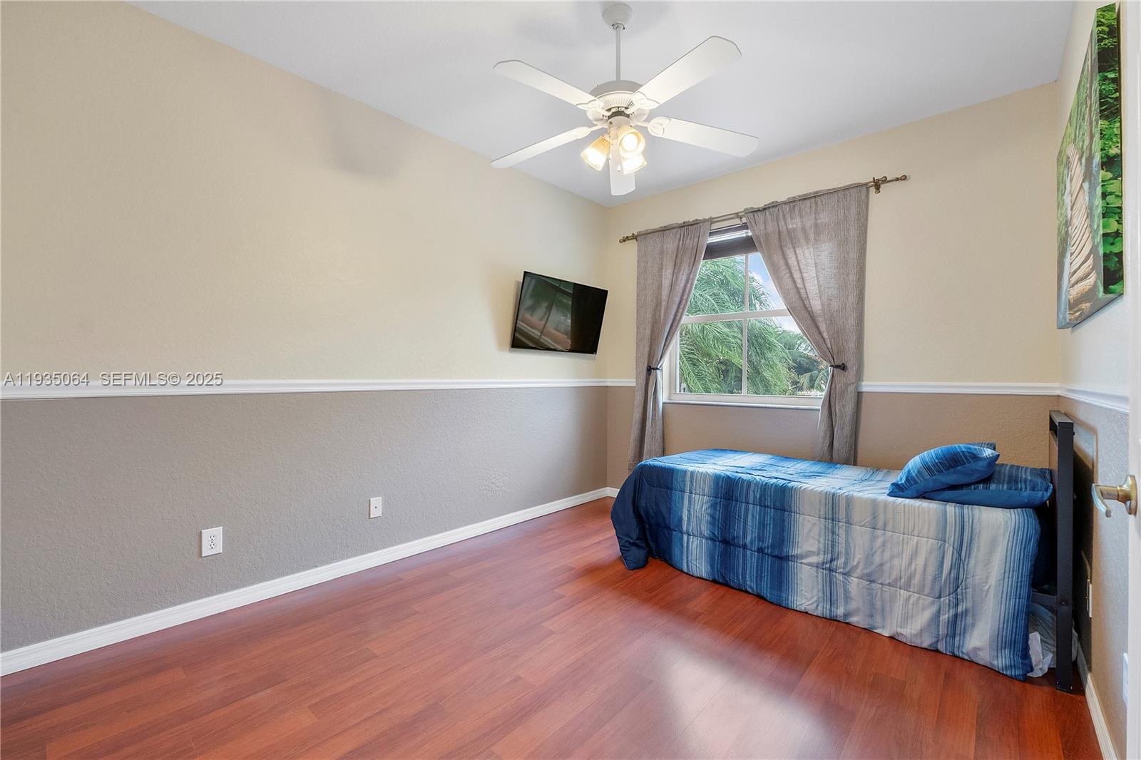 COCO LAKES - Residential