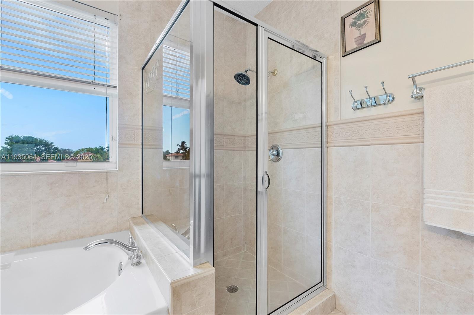 COCO LAKES - Residential