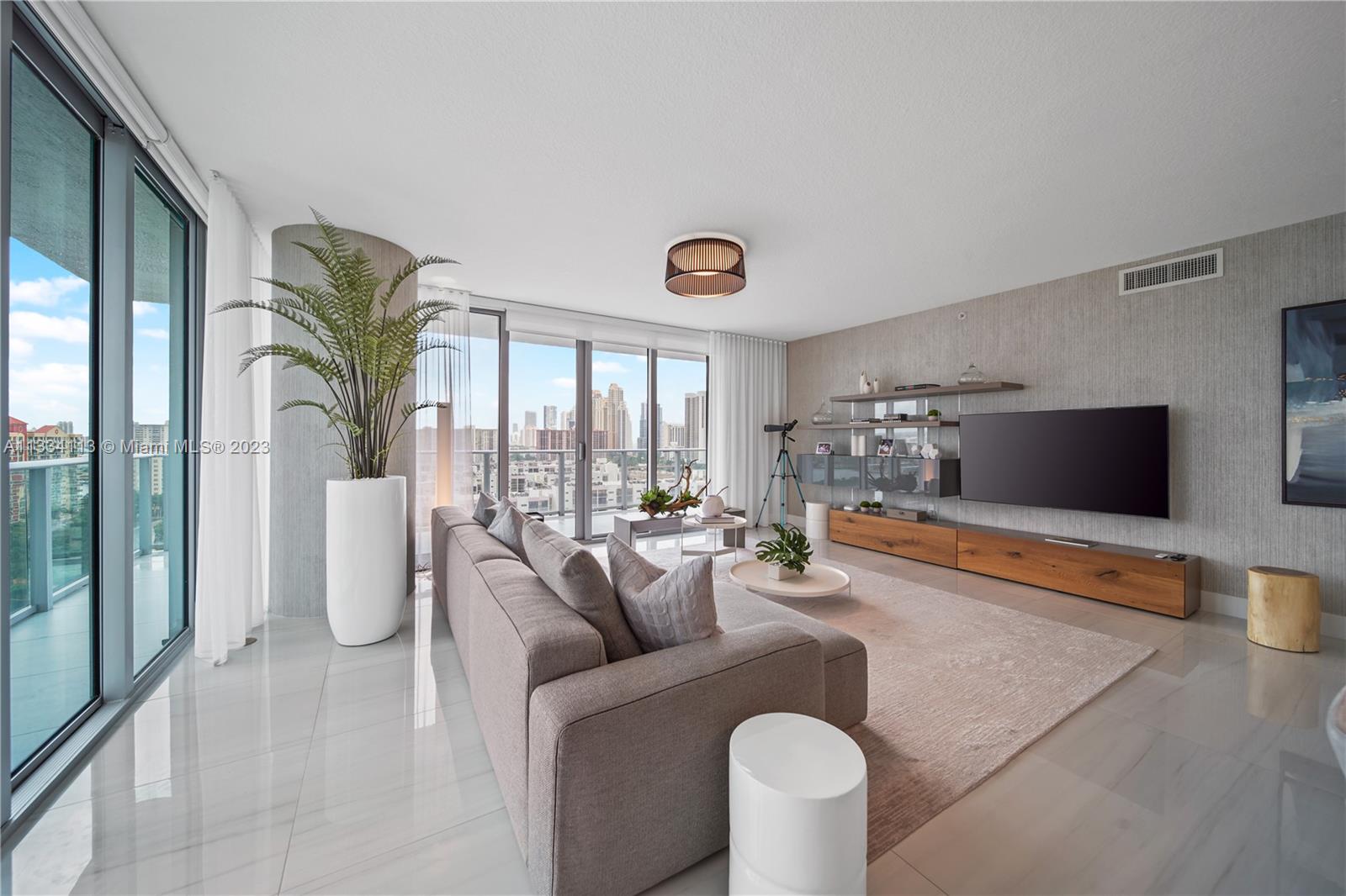 PARQUE TOWERS CONDO - Residential Lease