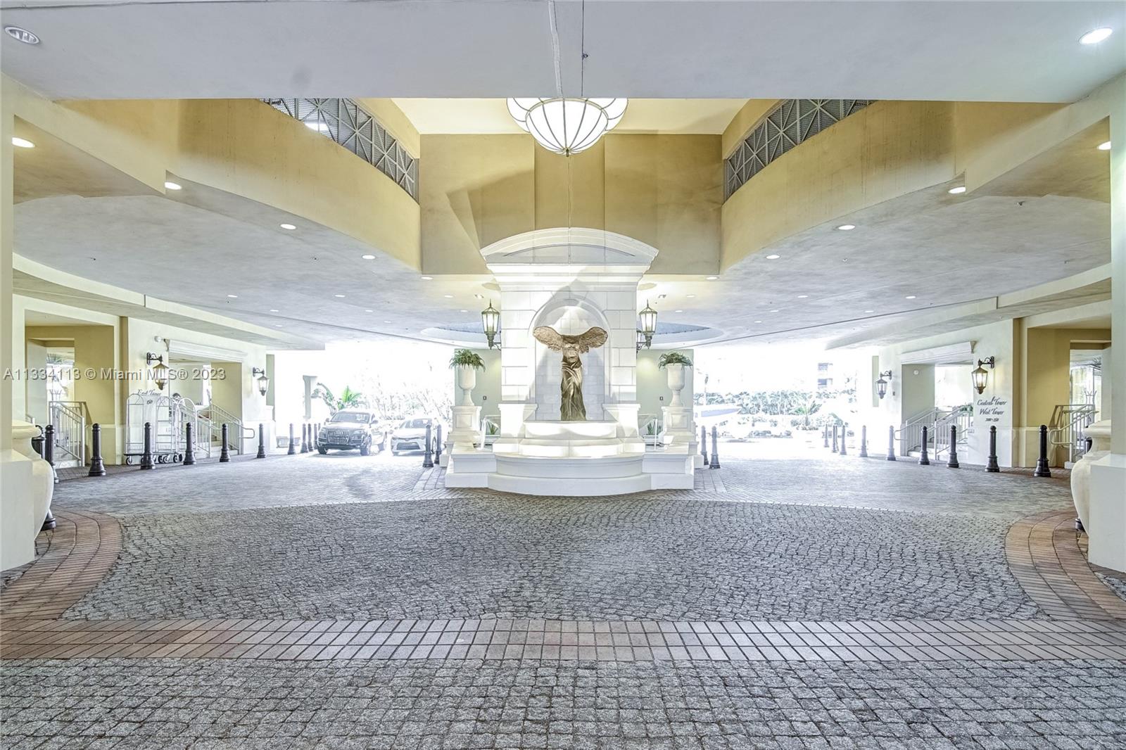 PARQUE TOWERS CONDO - Residential Lease