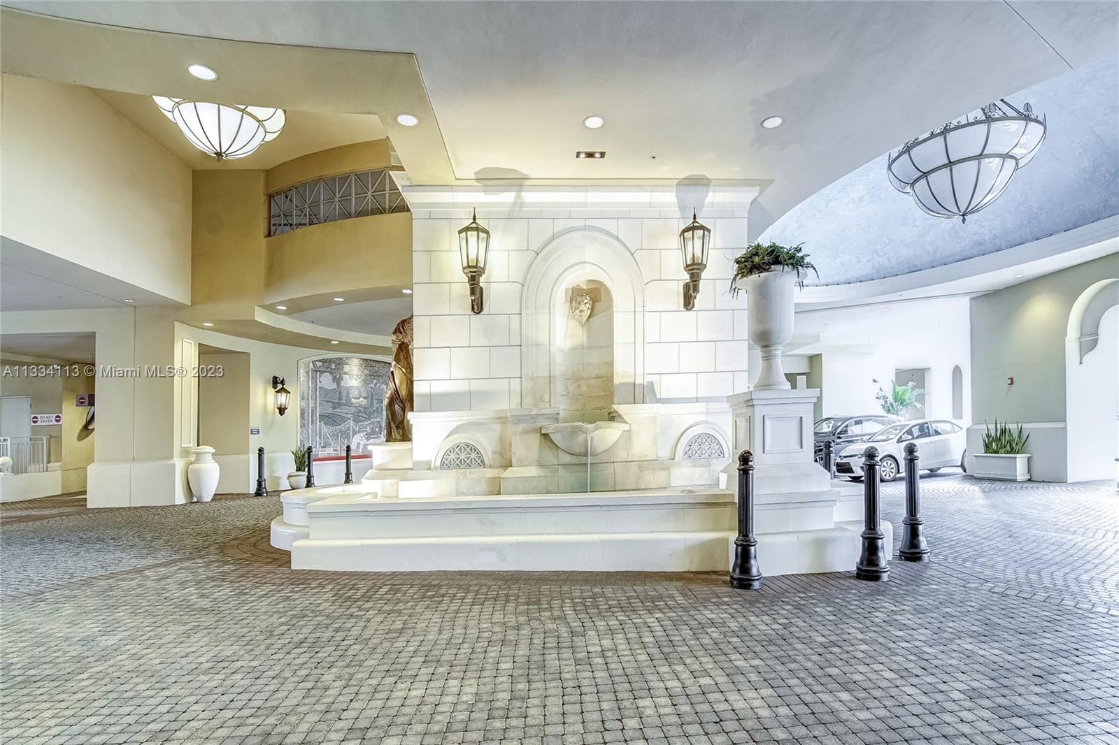 PARQUE TOWERS CONDO - Residential Lease