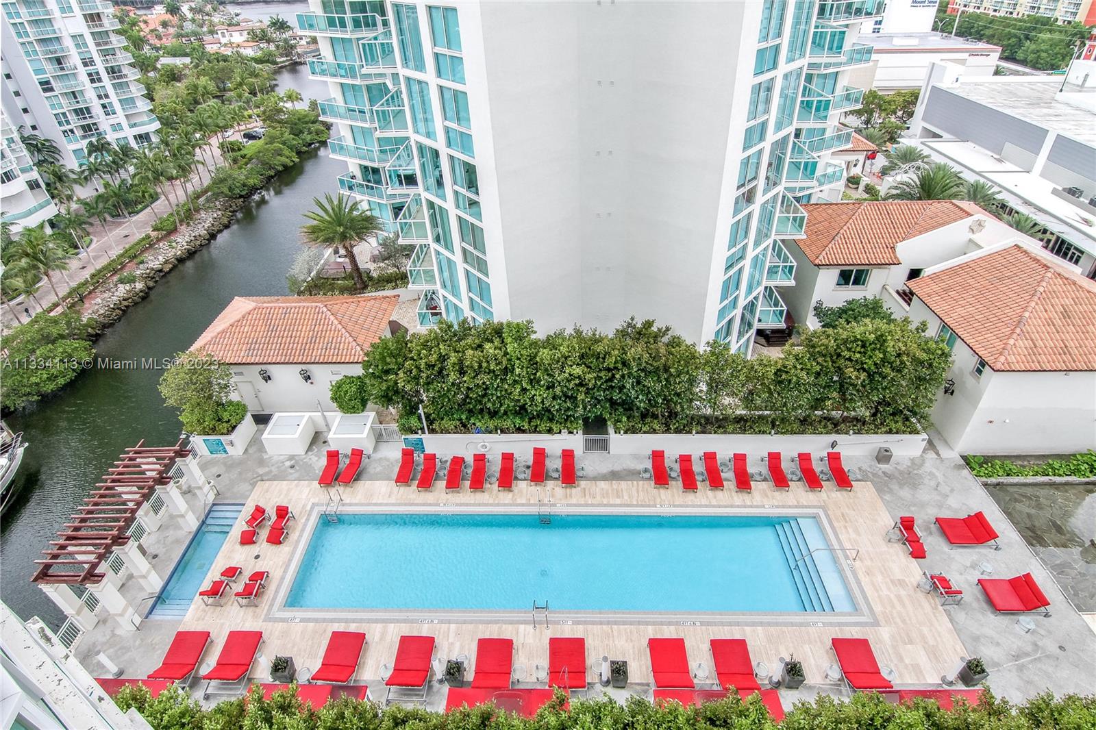 PARQUE TOWERS CONDO - Residential Lease