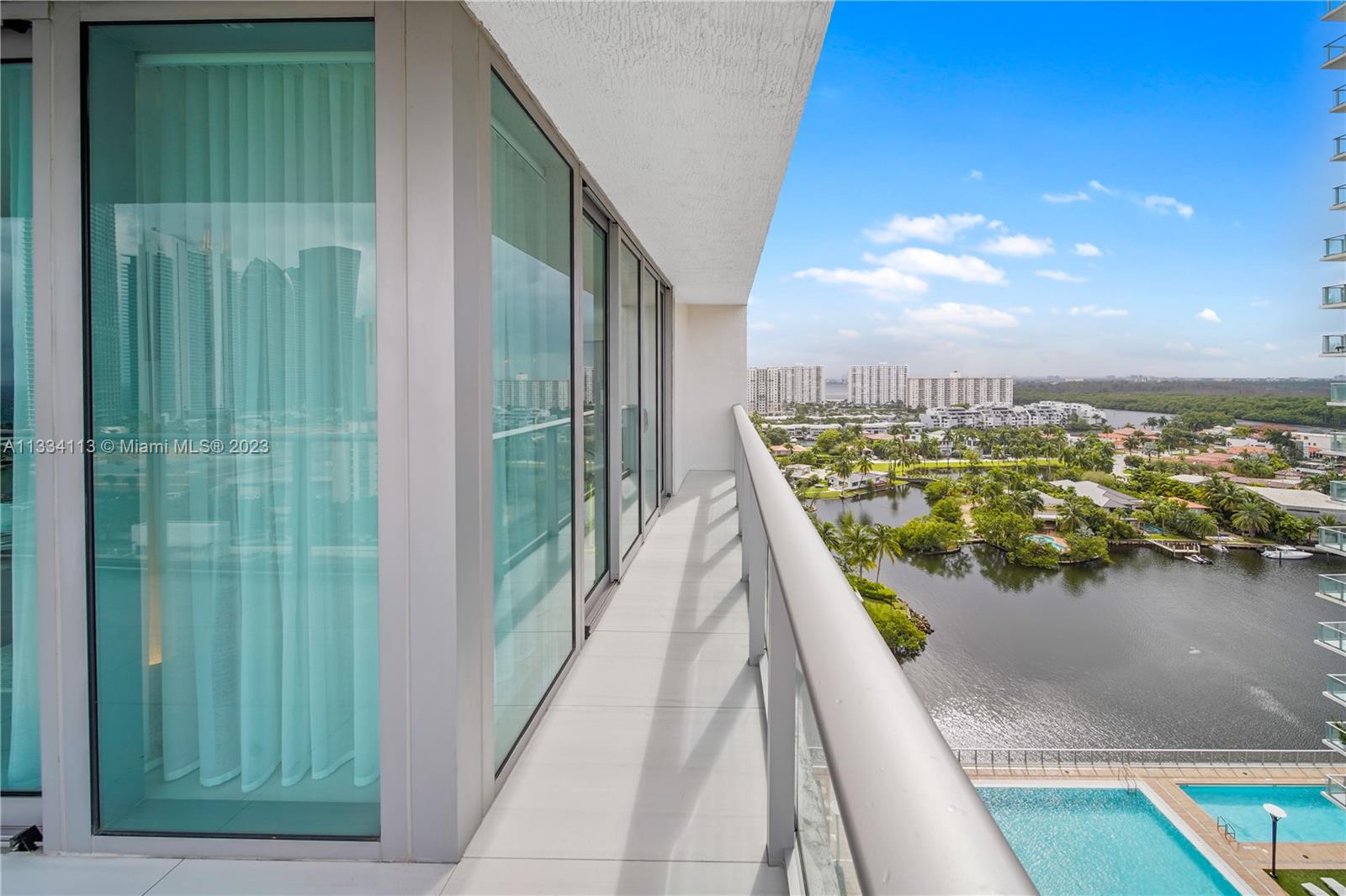 PARQUE TOWERS CONDO - Residential Lease