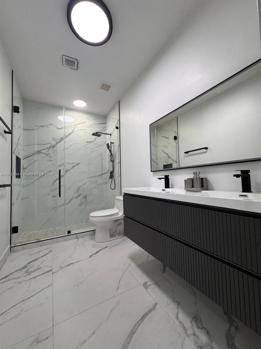 DORAL BREEZE - Residential Lease