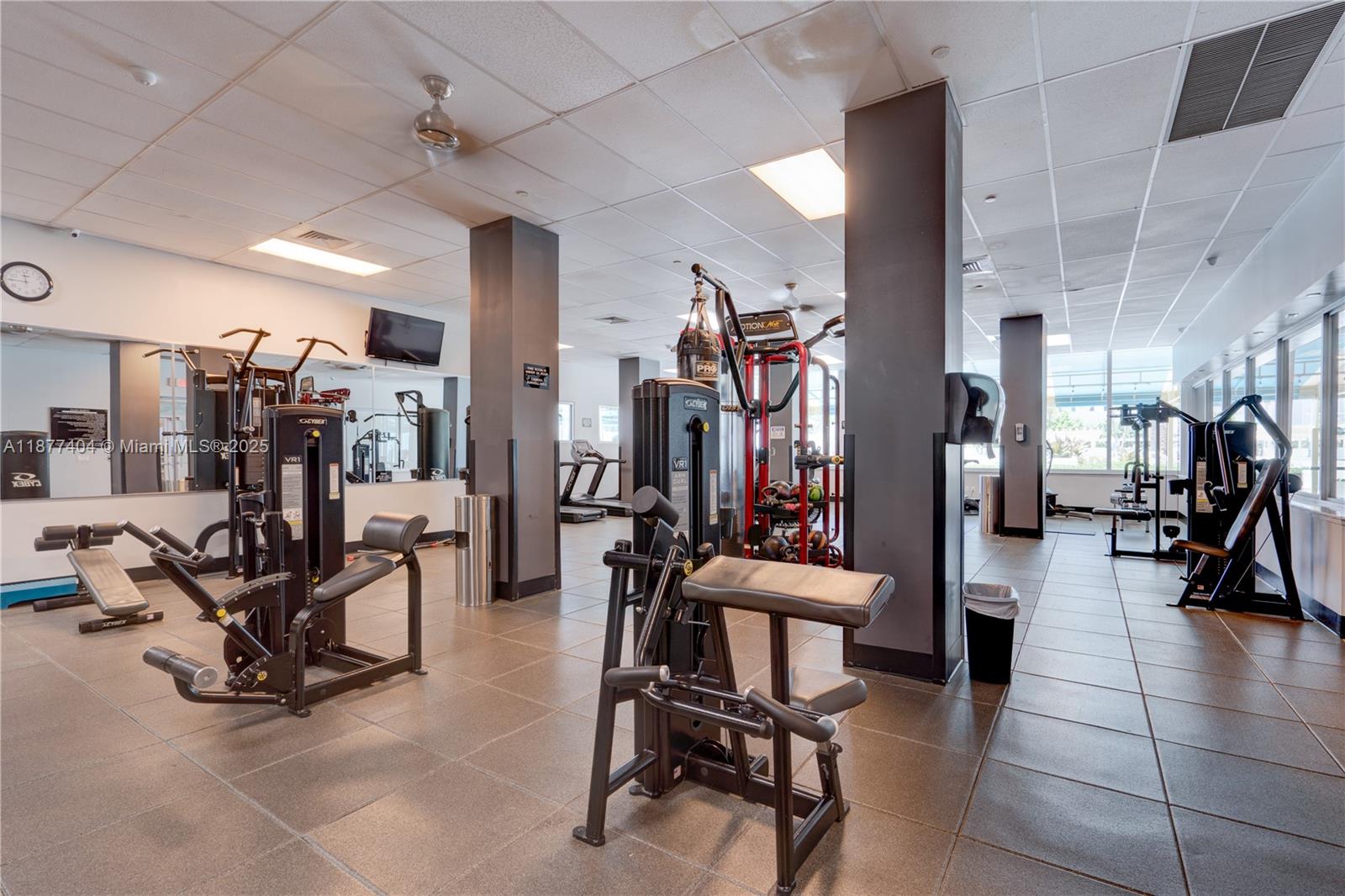 WAVE CONDO - Residential