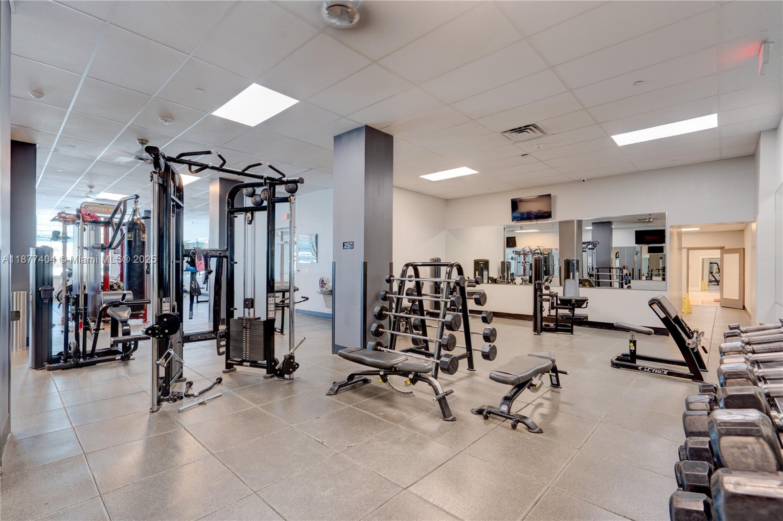 WAVE CONDO - Residential