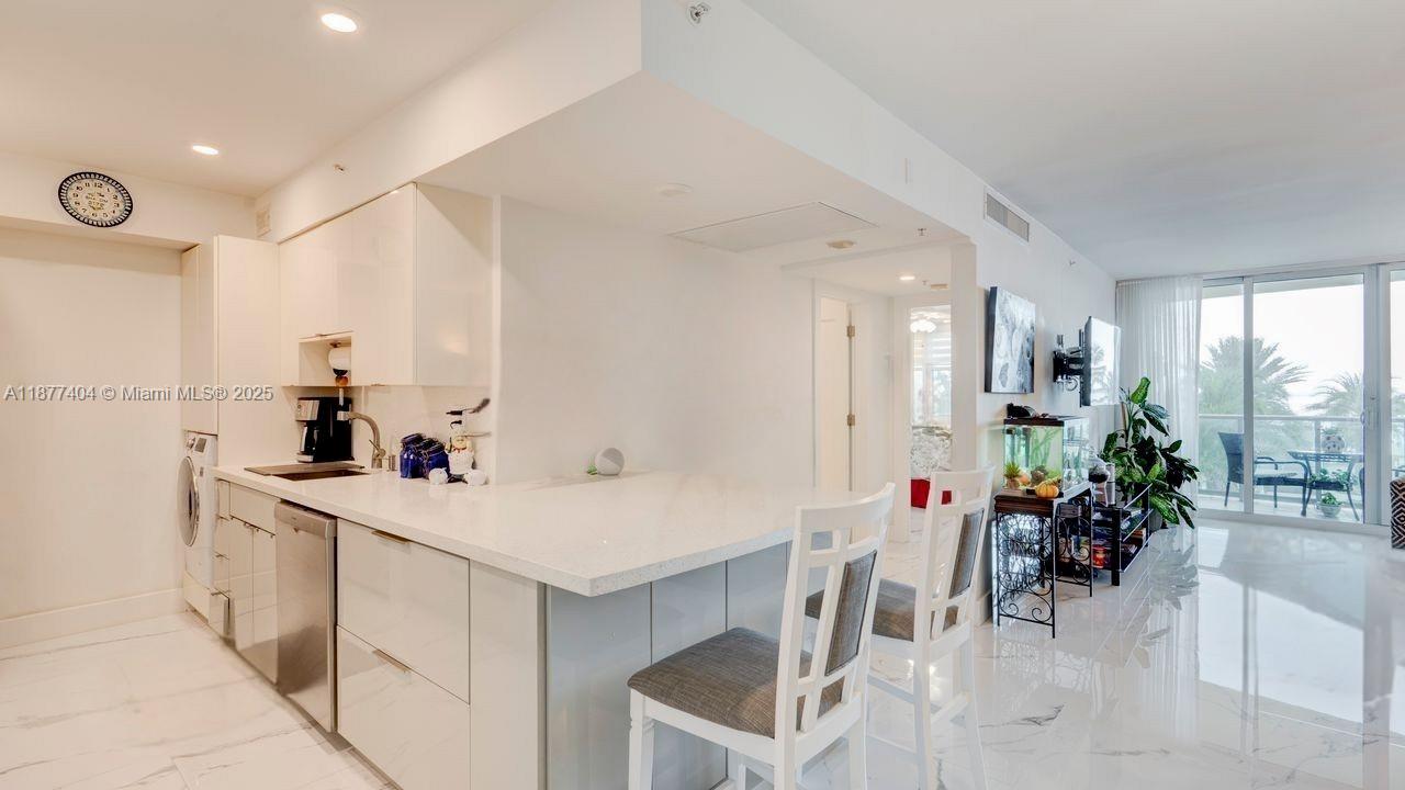 2501 S Ocean Dr 322