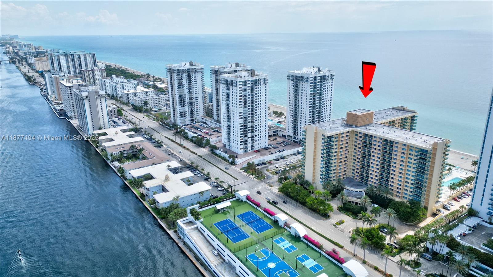 WAVE CONDO - Residential