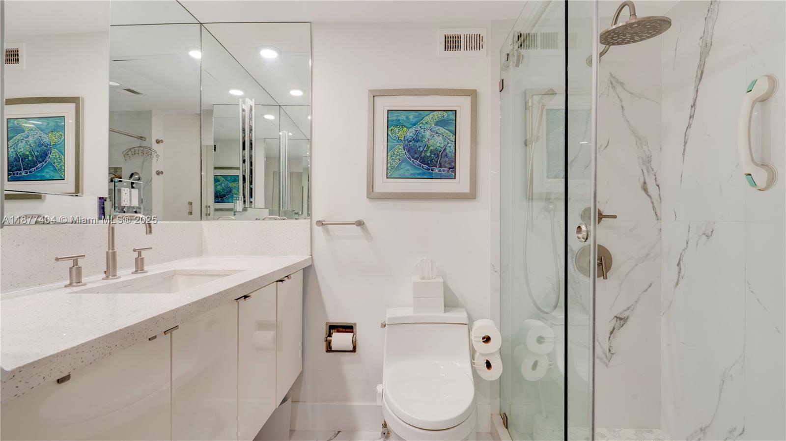 WAVE CONDO - Residential