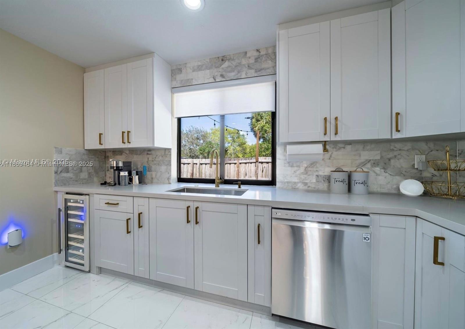 VALENTINES SUB B-29 - Residential Lease