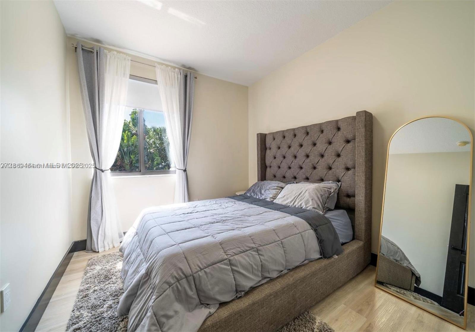 VALENTINES SUB B-29 - Residential Lease