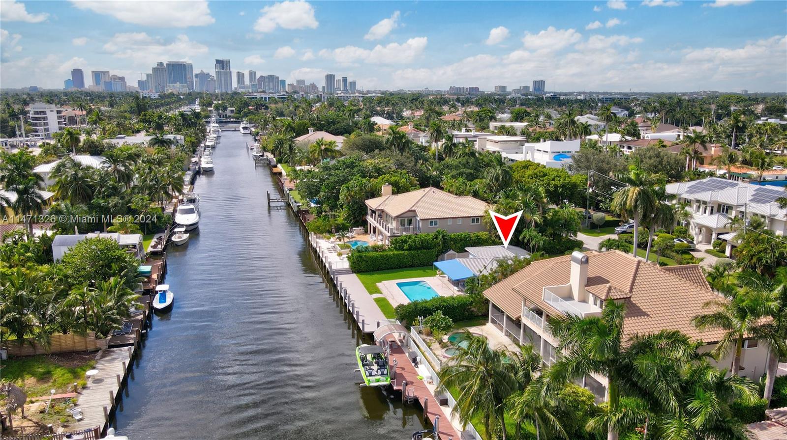 SEVEN ISLES - Residential