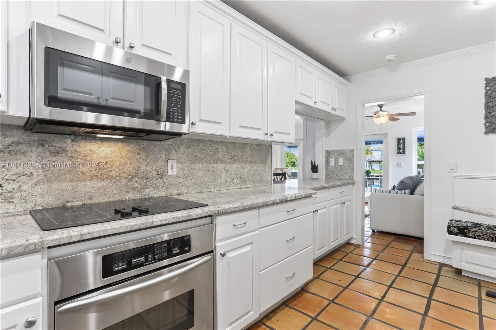 SEVEN ISLES - Residential