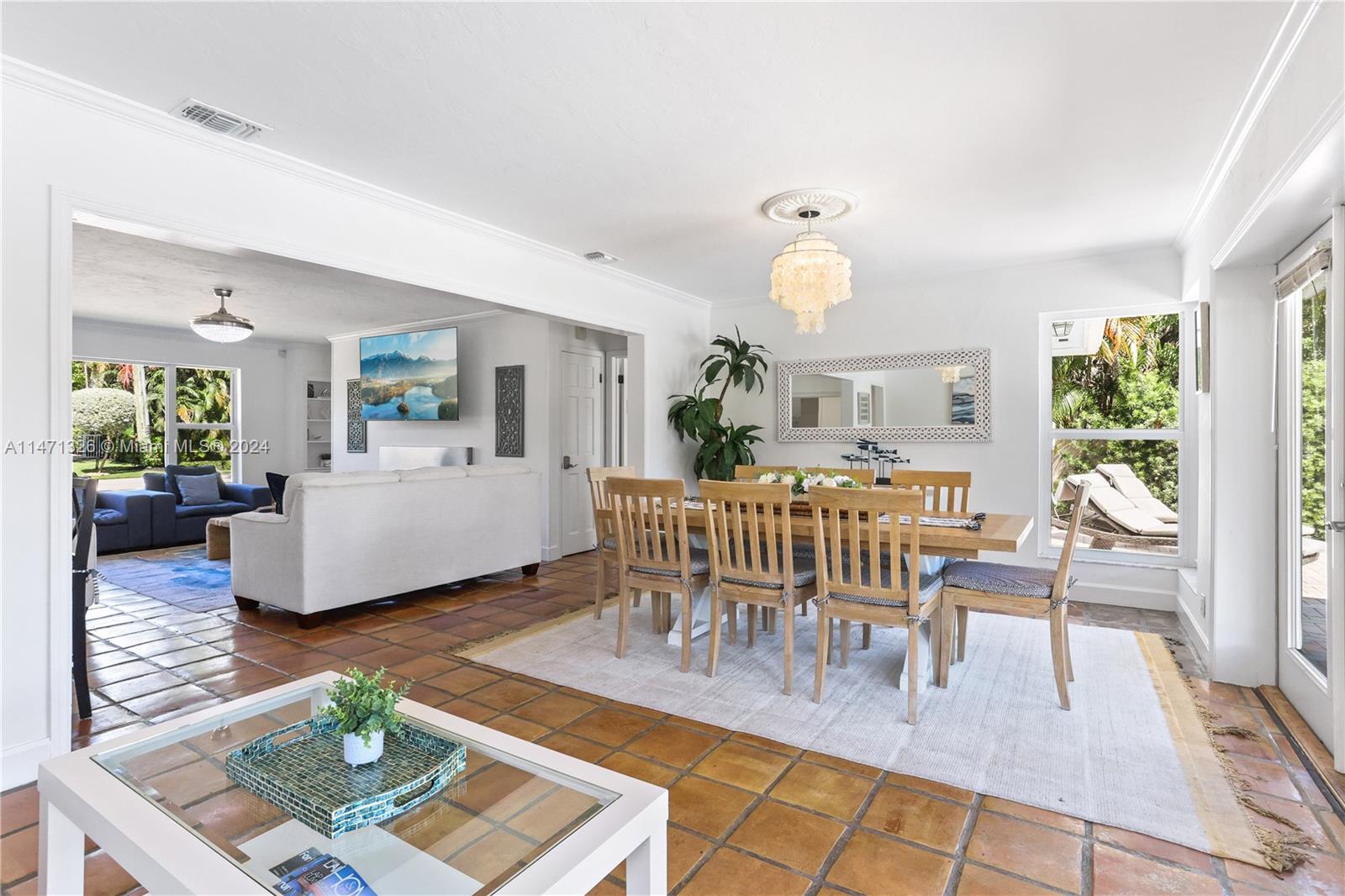 SEVEN ISLES - Residential