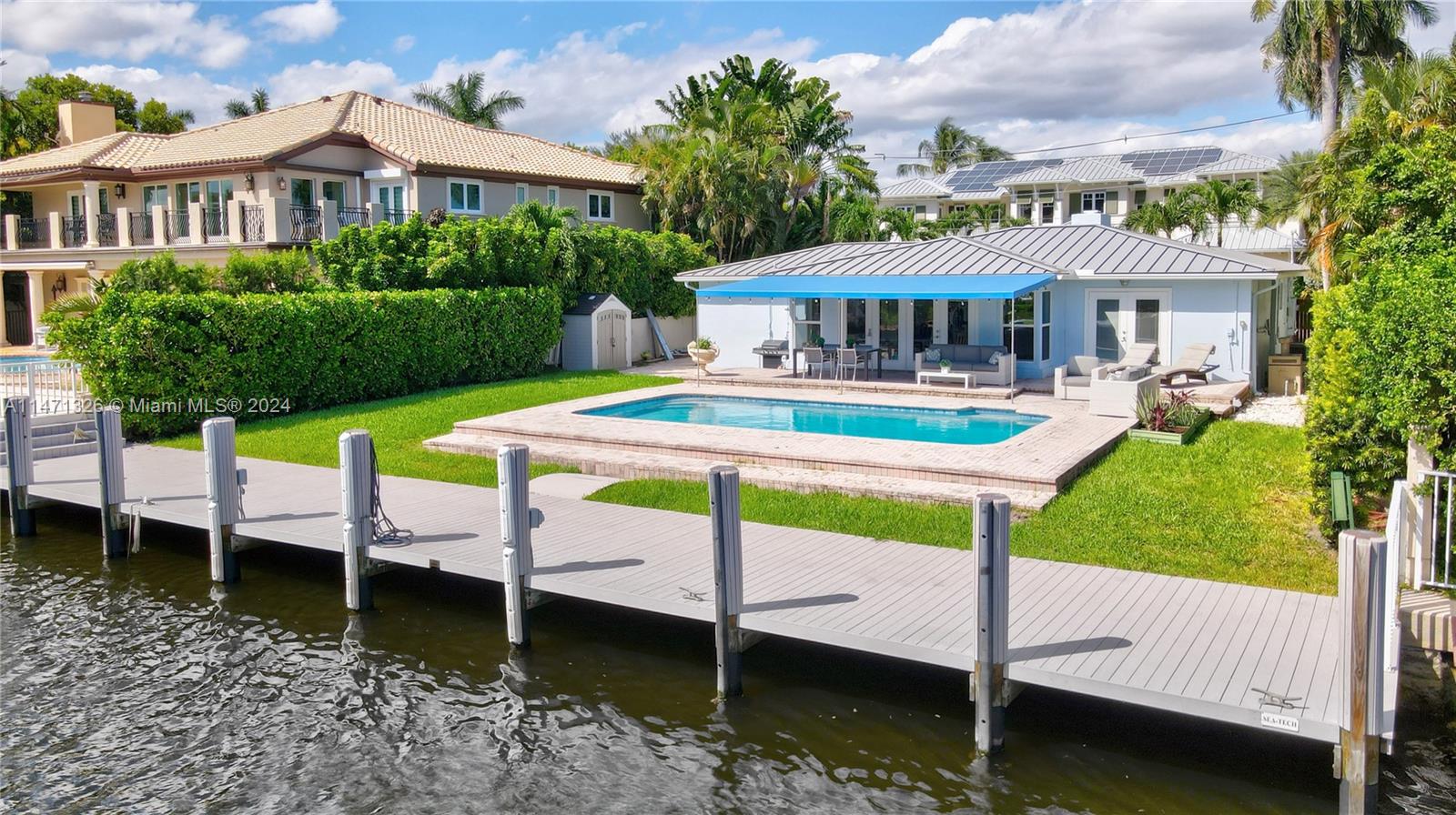 SEVEN ISLES - Residential