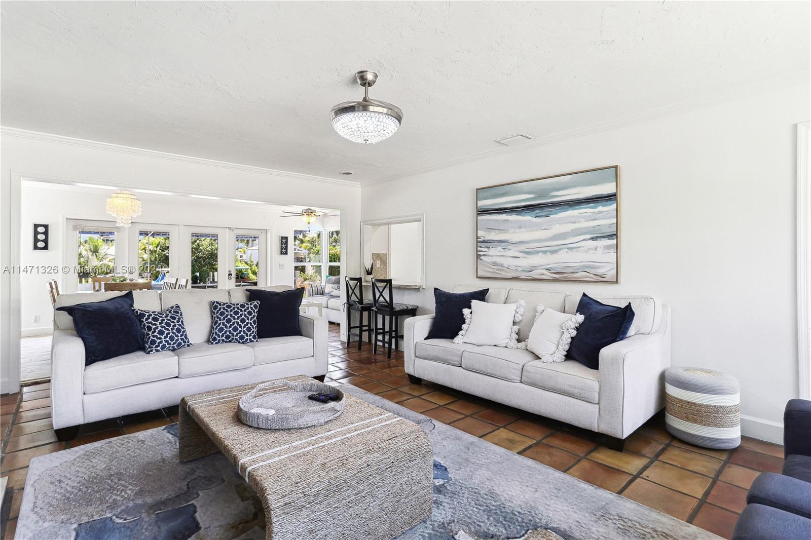 SEVEN ISLES - Residential