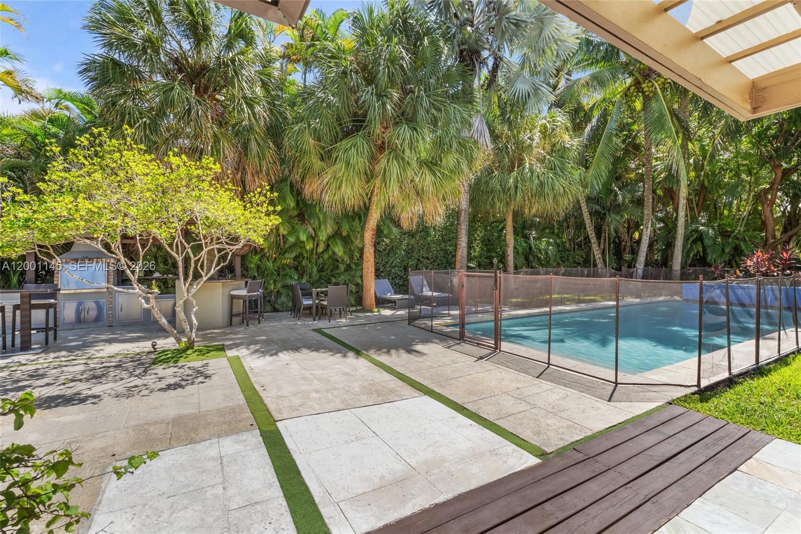 BAY POINT - Residential