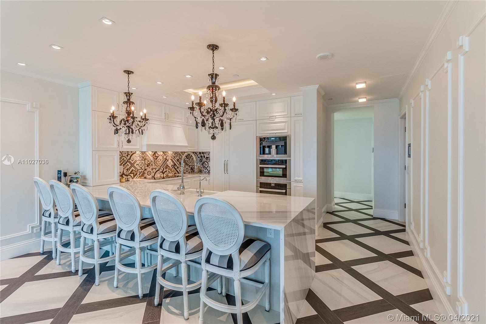 IL VILLAGGIO - Residential Lease