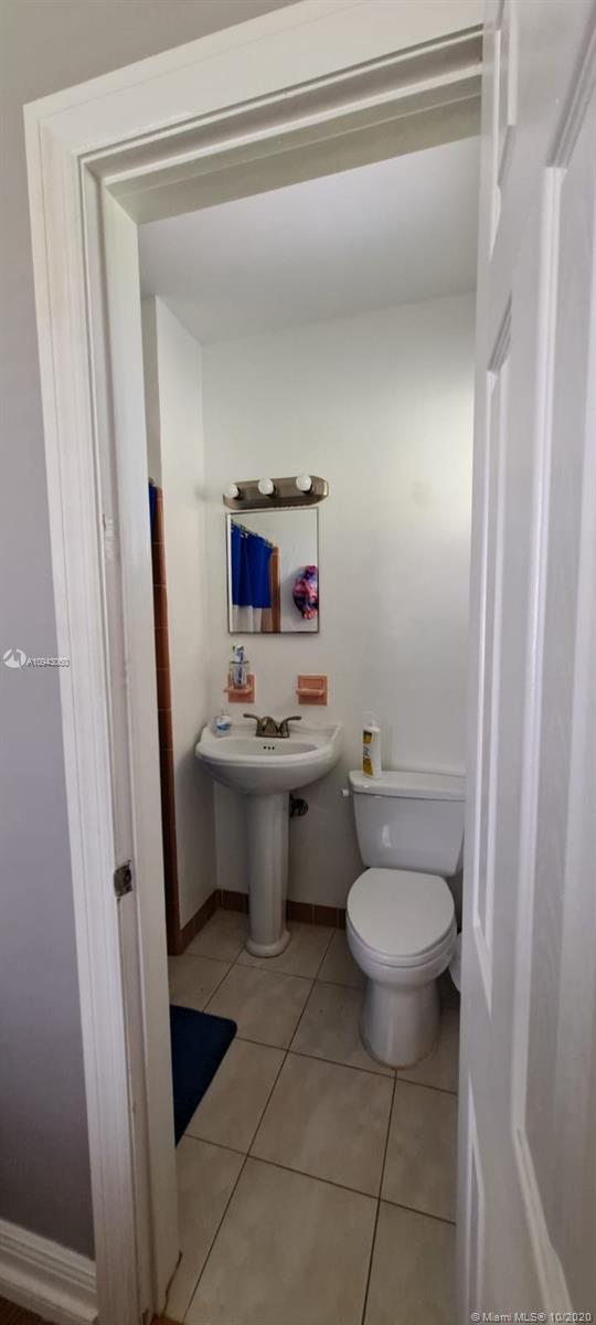 LAKE FOREST SEC 4 - Residential