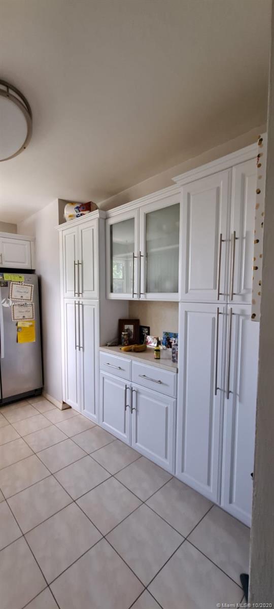 LAKE FOREST SEC 4 - Residential