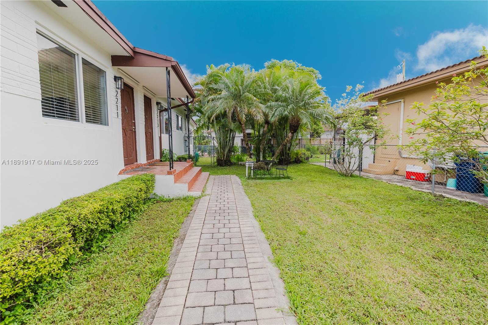 CORAL TERR SEC NO 2 - Residential Lease