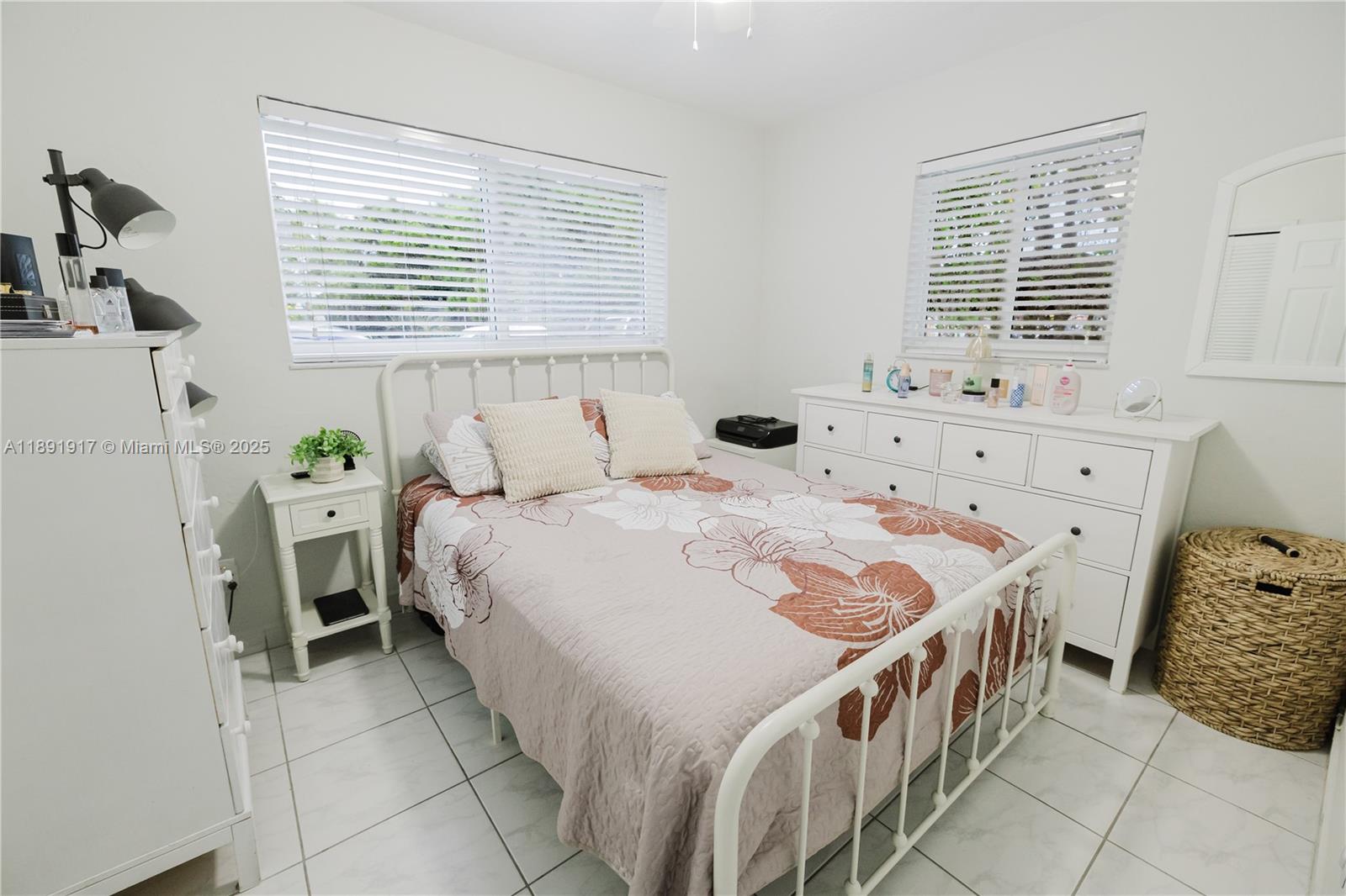 CORAL TERR SEC NO 2 - Residential Lease
