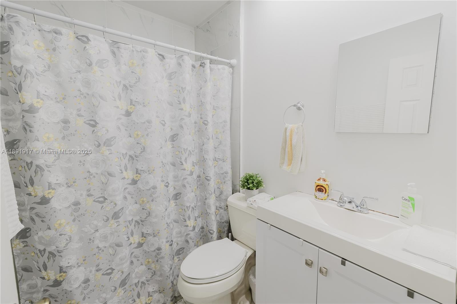 CORAL TERR SEC NO 2 - Residential Lease
