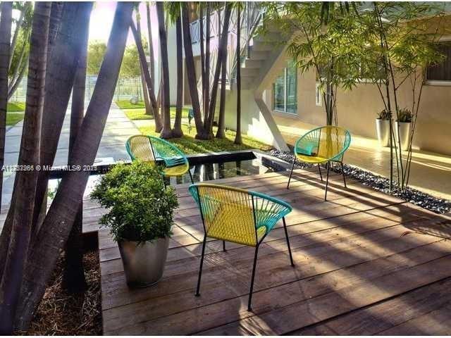 View photos, virtual tours, details... 1816 Meridian Ave 9