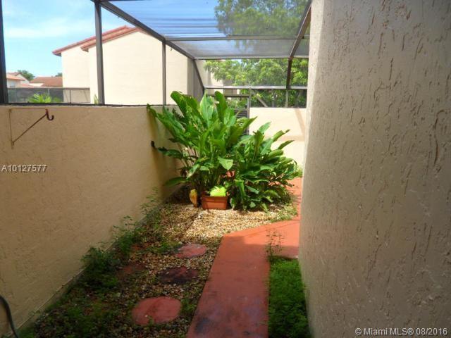 Kendall Walk - Residential Lease