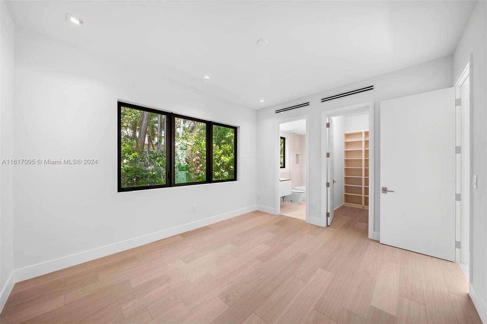 BAY POINT - Residential