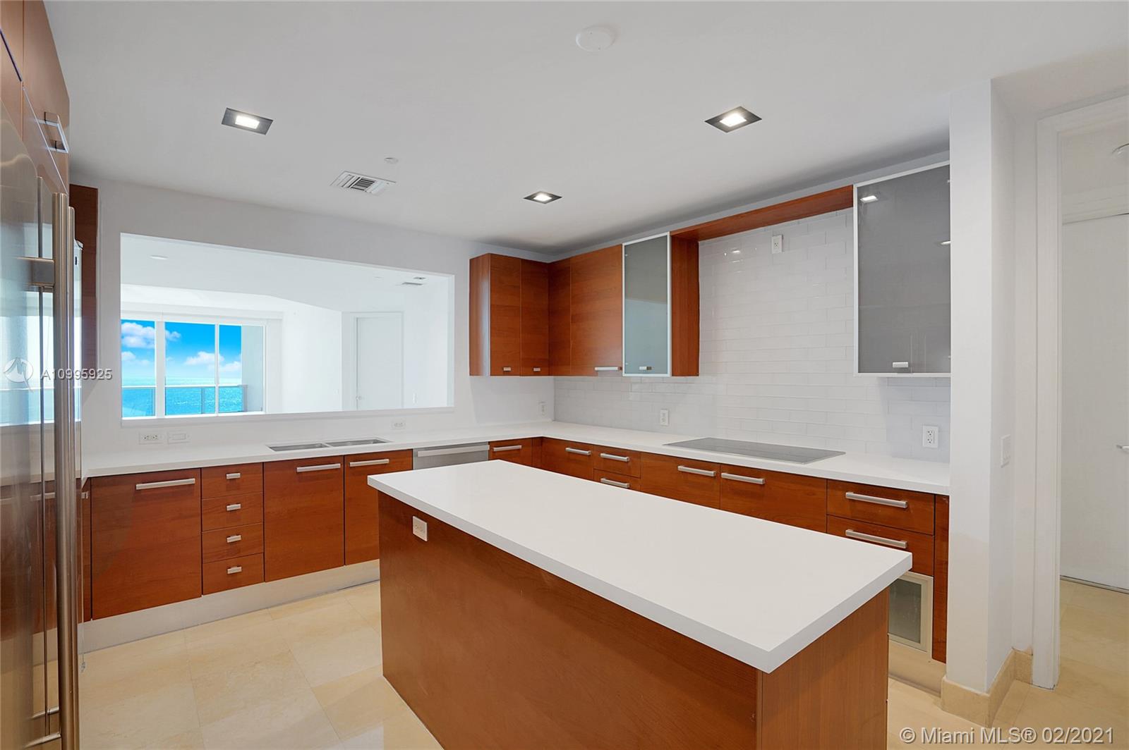 THE RESIDENCES AT THE BAT - Residential