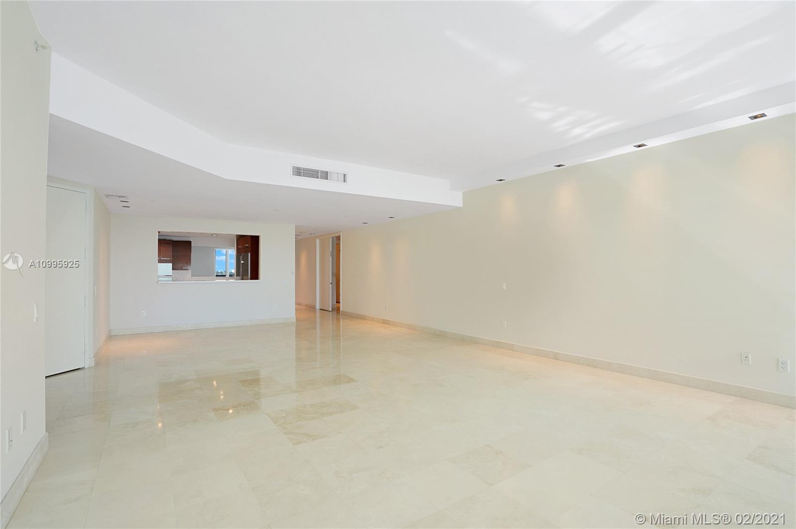 THE RESIDENCES AT THE BAT - Residential