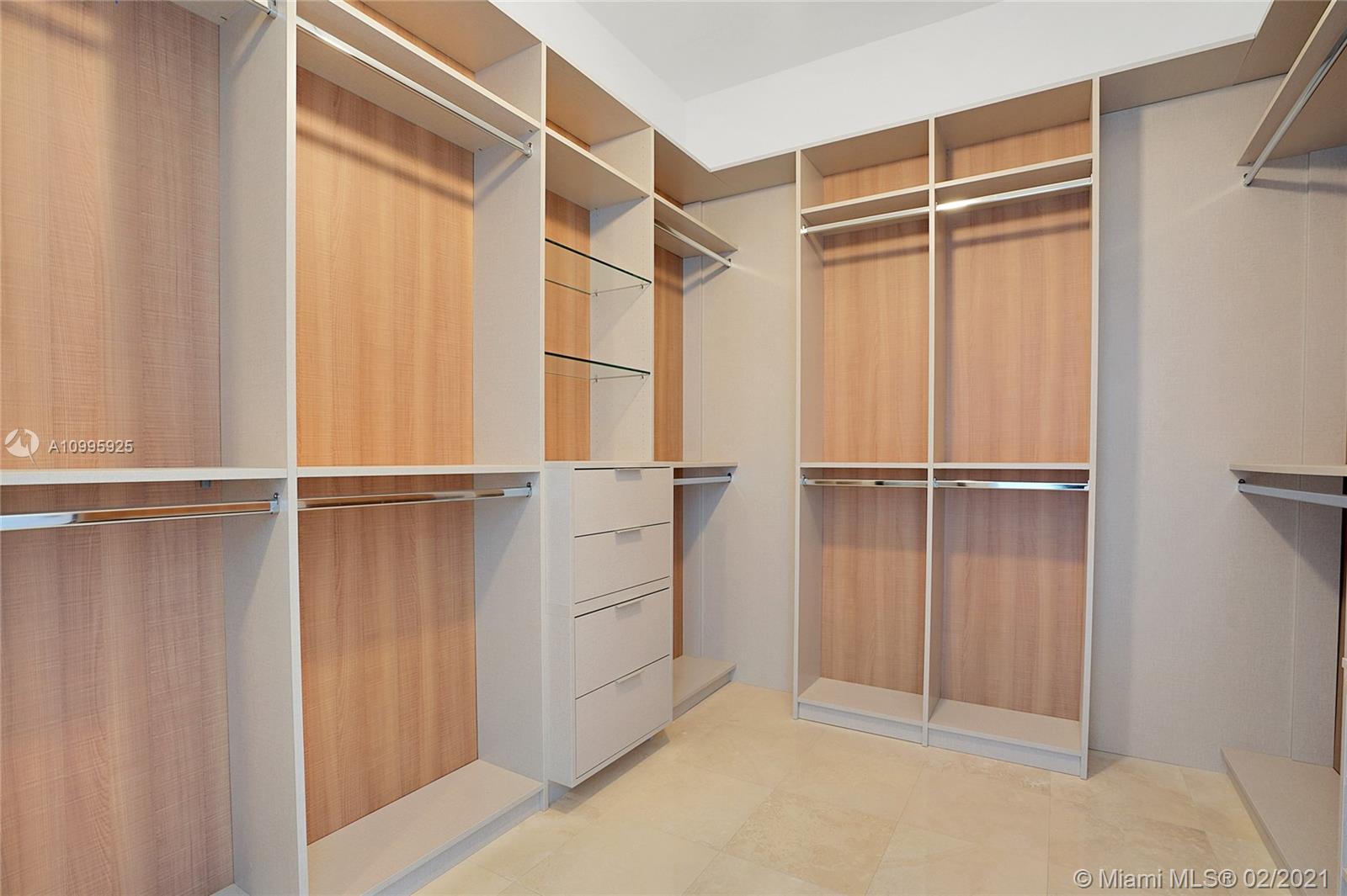 THE RESIDENCES AT THE BAT - Residential