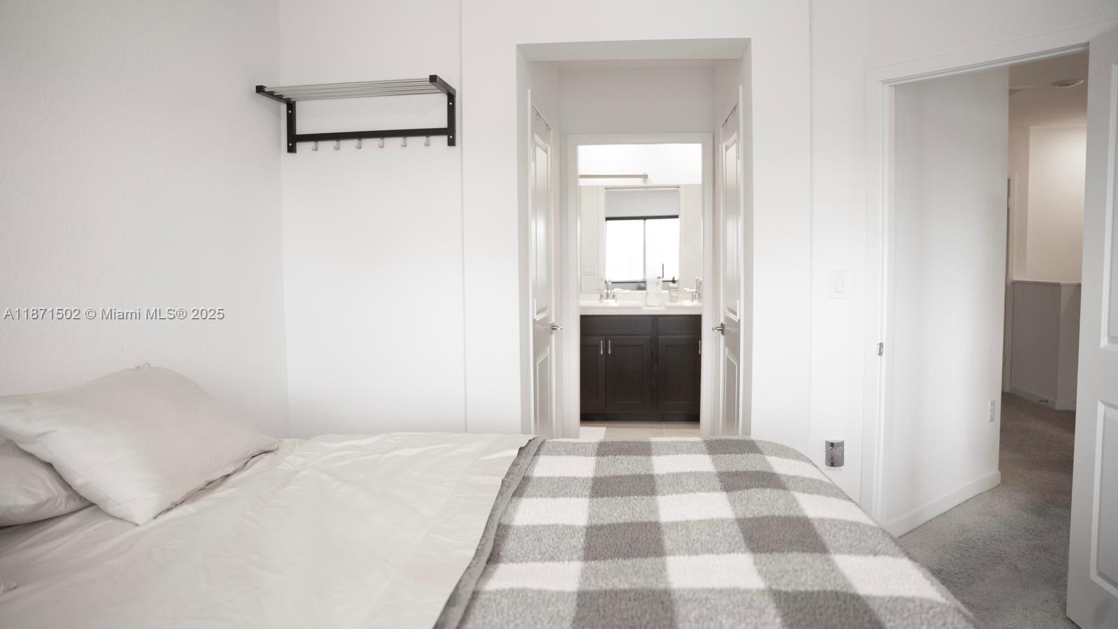 WALDEN PLACE - Residential Lease