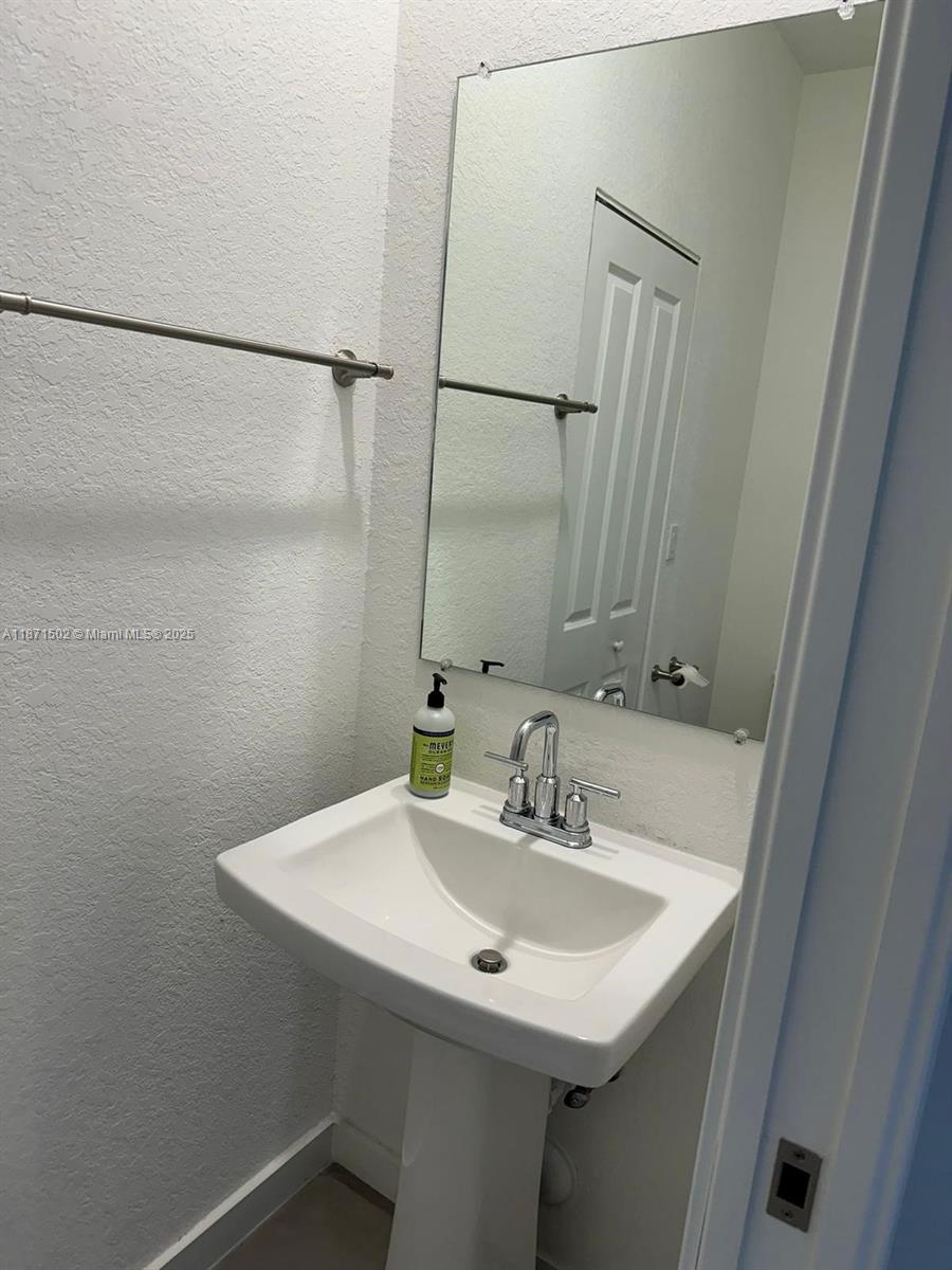 WALDEN PLACE - Residential Lease