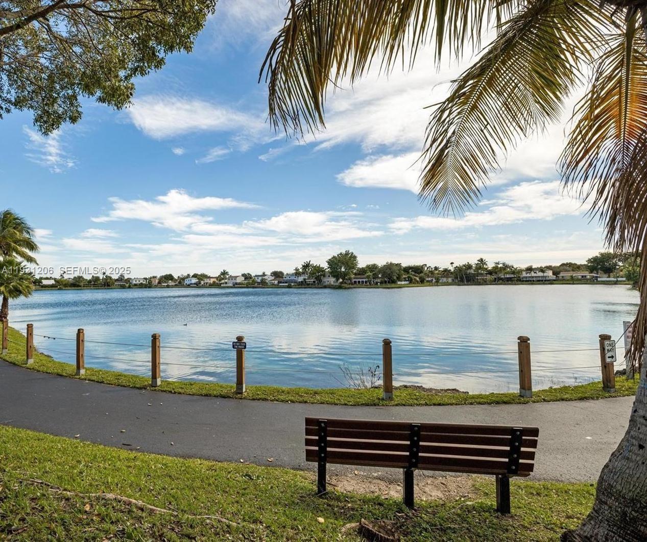 LAKES BY THE BAY SEC 3 - Residential Lease