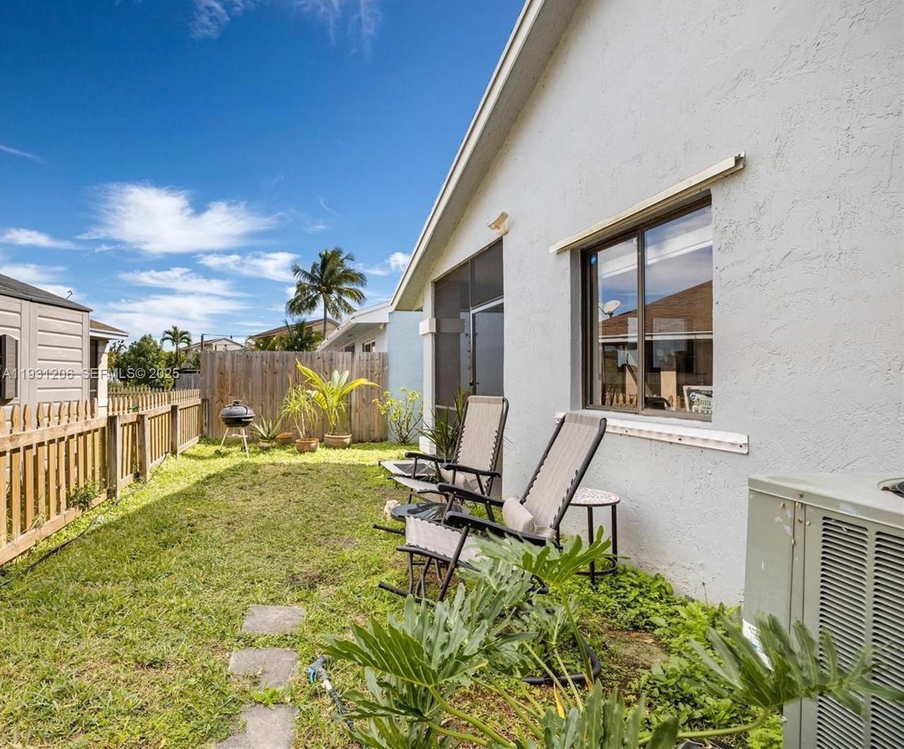 LAKES BY THE BAY SEC 3 - Residential Lease